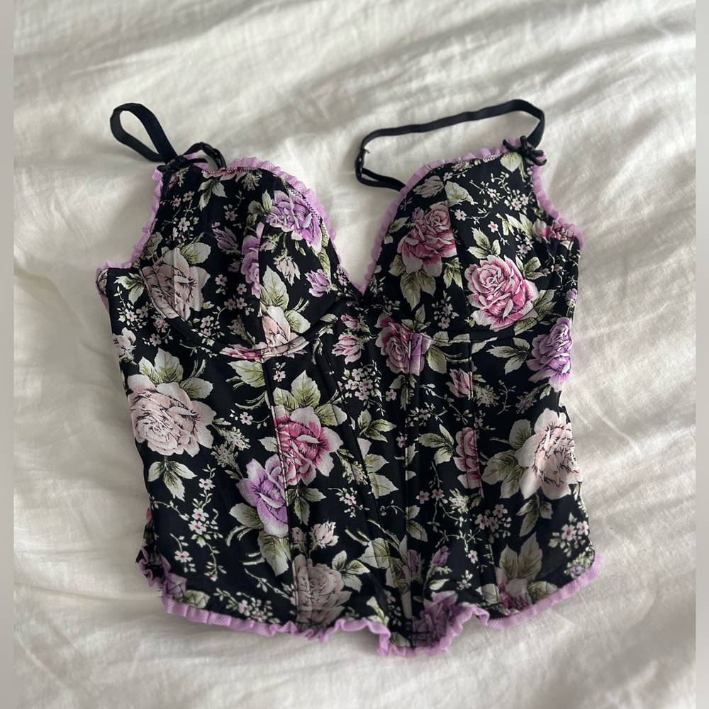 Floral corset fits a 32B